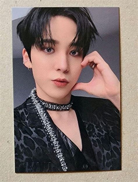 Ateez Yunho The World Ep Paradigm Official Photocard Solo Tower