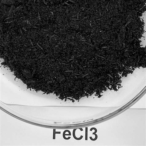 การบำบัดน้ำ Black Crystalline 96 Fecl3 Ferric Chloride