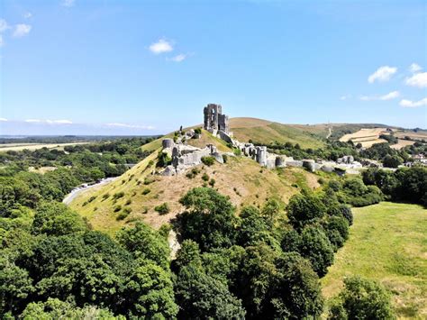 9 Castles in Dorset to Explore for Historic Days Out!