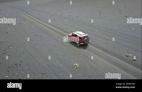 Toyota desert Stock Videos & Footage - HD and 4K Video Clips - Alamy