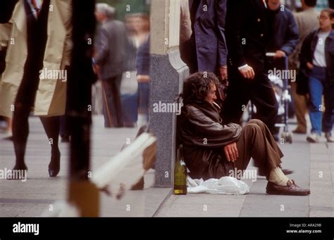 Homeless Alcoholic Hi Res Stock Photography And Images Alamy