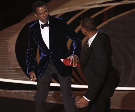 Will Smith Schiaffeggia Chris Rock Agli Oscar Dago Fotogallery