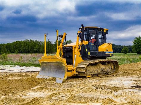 Dressta Reveals New Td M Td M Crawler Dozers Ceg