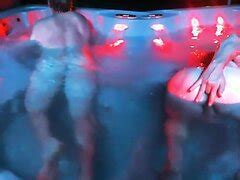 Nude Muscle Stud ThisVid