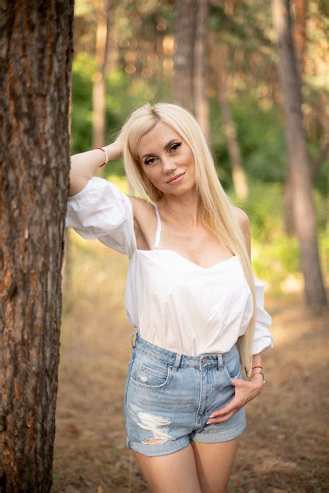 Date Ukrainian Women Larisa Age 58 With Id 550068