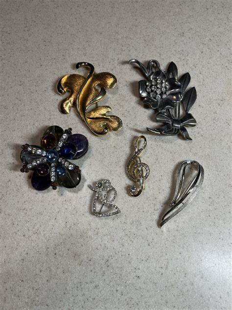 Great Finds Online Auctions Vintage Pins