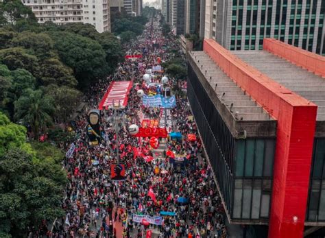 Manifestação Contra O Governo Bolsonaro Fecha A Avenida Paulista Em São