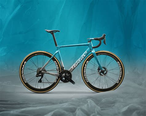 Les nouveaux Wilier Filante SLR et 0 SLR de l équipe Astana Velo 101