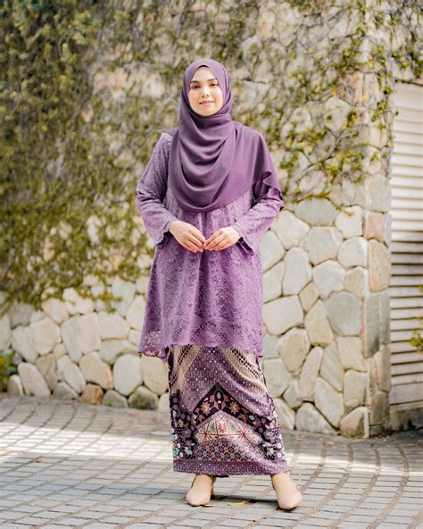 Baju Kurung Batik Lace Alice Plum Purple Muslimahclothing