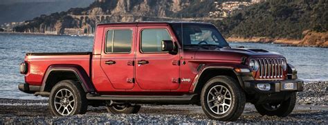 2021 Jeep Gladiator Engine and Performance Features