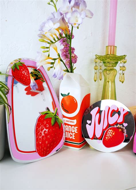 Juicy Strawbs Mirror – PrintedWeird
