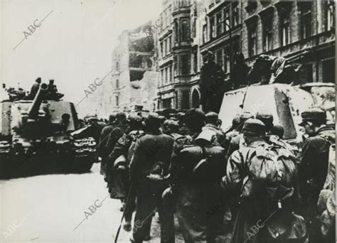 De La Caída De Berlín A La Rendición De Alemania En La Segunda Guerra
