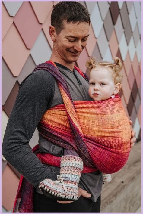 Babywearing dad - woven wrap - handmade | Baby wearing, Handmade ...