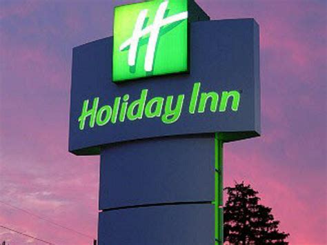 Hotel Barstow CA | Holiday Inn & Suites Barstow