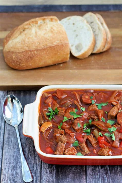 Slow Cooker Beef Casserole With Chorizo Bakingqueen74