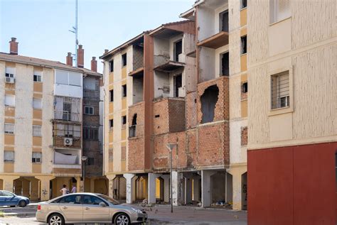 Sevilla Vuelve A Liderar El Listado De Los Barrios Más Pobres De España