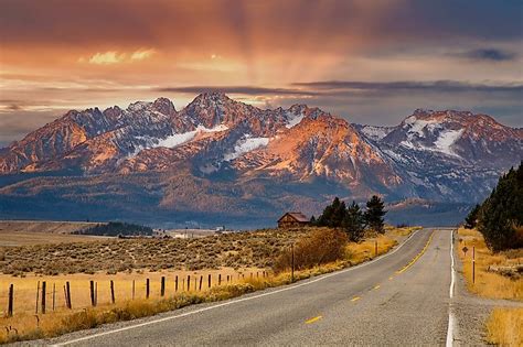 Adorable Small Towns In The Rockies Worldatlas