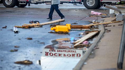 Viewers react to wifr news rockford coverage of the storm 19