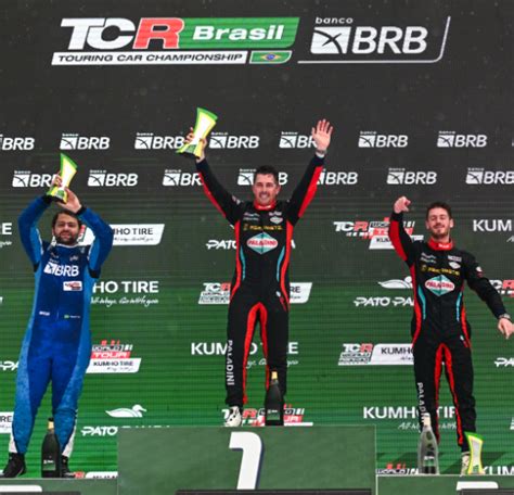 Llaver Y Yannantuoni Ganaron Las Dos Carreras Del Tcr South America