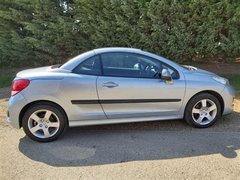 Peugeot 207 CC 1 6 VTi Sport 2dr Fengate Service Centre