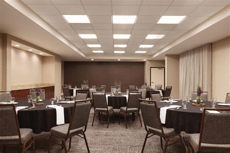 Charlotte Douglas International Airport: Passenger Guide 15