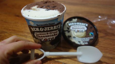 ♥︎ Review Cookies And Cream Cheesecake Core Ben And Jerry S Youtube