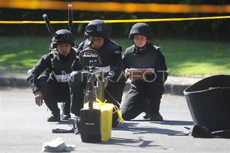 LATIHAN PENGAMANAN VVIP ANTARA Foto