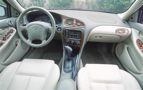 Oldsmobile Alero 1998 - 2004 Coupe :: OUTSTANDING CARS