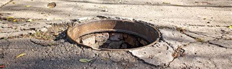 Manhole Safety Concerns | US Netting