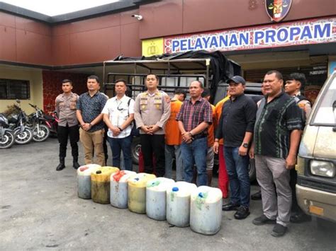 Polisi Ciduk Pelaku Penyelewangan Bbm Bio Solar Bersubsidi Di