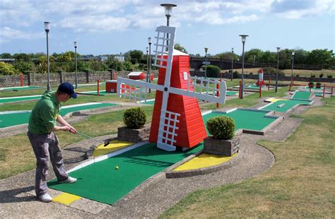 Man Plays All 700 Crazy Golf Courses In England Mirror Online