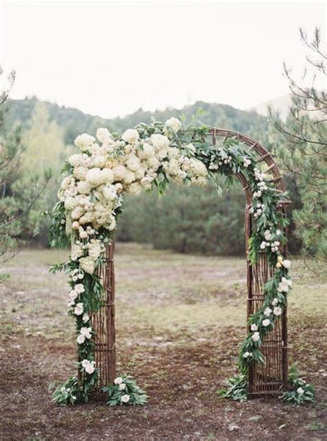 20 Beautiful Wedding Arch Decoration Ideas For Creative Juice