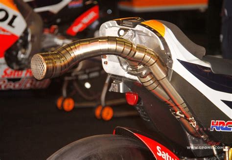 Motogp Tests Honda Tests Exhaust And Frame News From Michelin