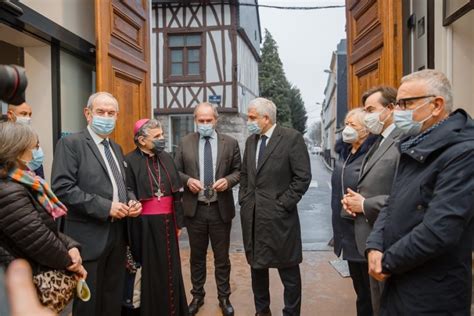 Une Belle Inauguration Institution Jean Paul II