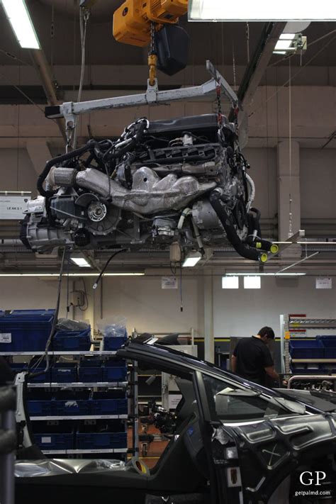 Inside the Lamborghini factory - making of Aventador - factory tour