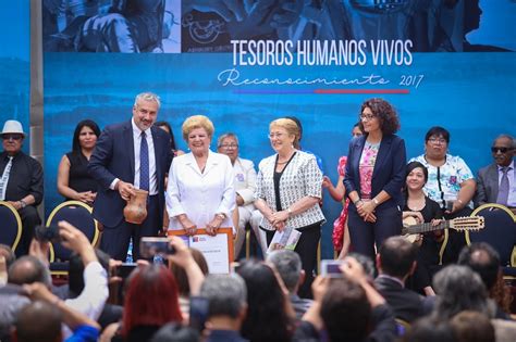 Presidenta Bachelet Y Ministro De Cultura Reconocen A Los Nuevos