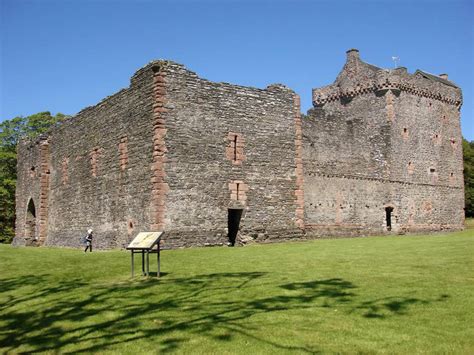 Skipness Castle Picture 1 Tarbert Saddell Kintyre Argyll And Bute