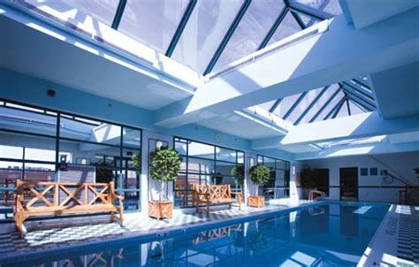 Your Questions Answered: Luxury Hotels in Toronto with Indoor Pools ...