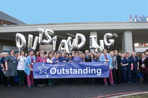 Sash Named Trust Of The Year In Prestigious National Awards Surrey And Sussex Healthcare Nhs