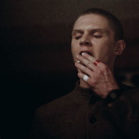 American Horror Story Seasons Shaved Head Kind Person Evan Peters