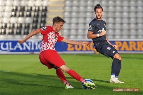 Fotos Sc Freiburg Ii Spvgg Unterhaching Nur Der Scf