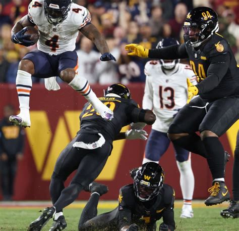 Chicago Bears: Caleb Williams frustrated by offense’s missed opportunities