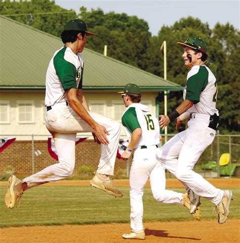 Gators advance to third straight state title | Eatonton Messenger