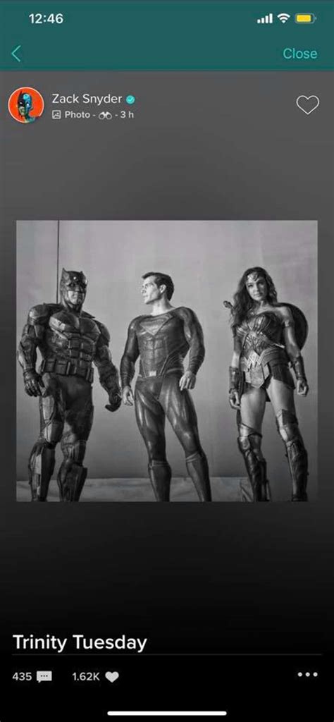 Justice League New Image Of Batman Superman And Wonder Woman Released Heroic Hollywood