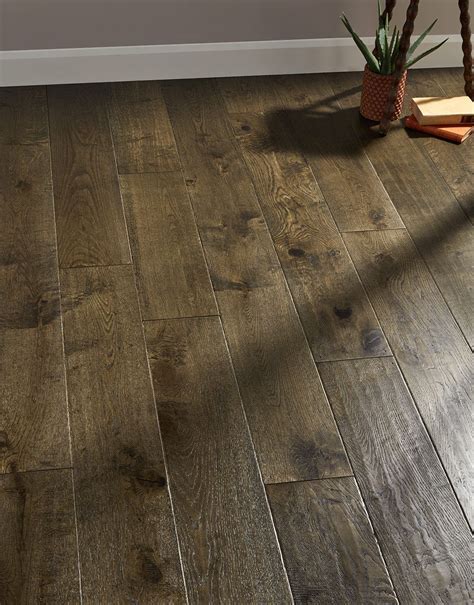 Grand Vintage Oak Distressed Brushed And Lacquered Engineered Wood Flooring Direct Wood Flooring