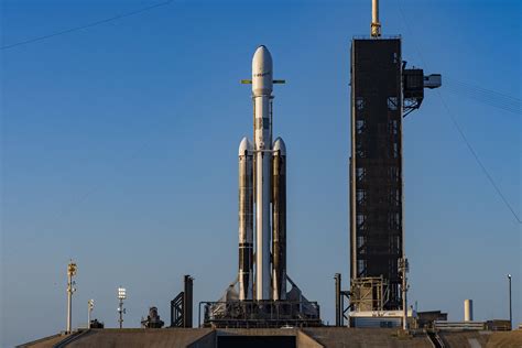 Meteo Avverso Rinviato Il 6 Lancio Del Potente Falcon Heavy Di SpaceX