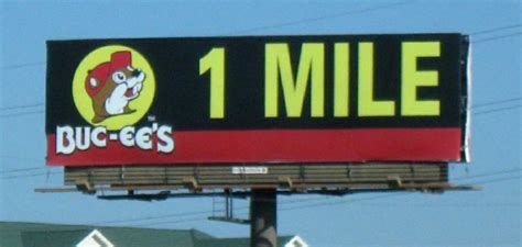 Buc Ees Road Signs