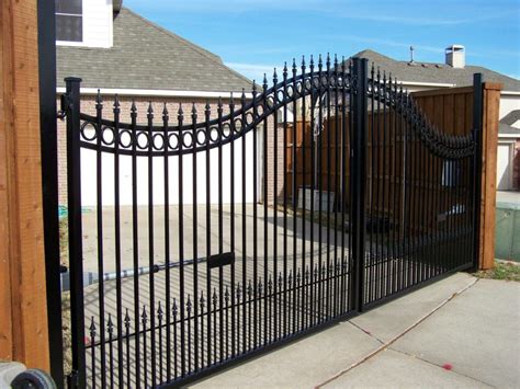 Wrought Iron Fences and Gates | Texas Best Fence & Patio