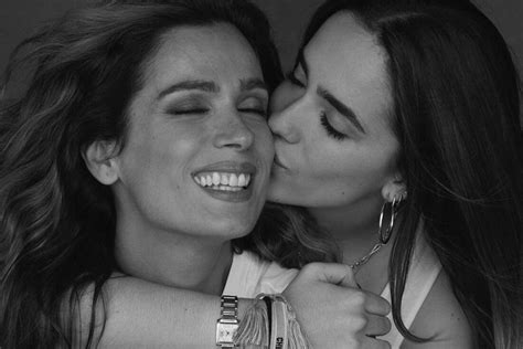 Mar Saura presenta a su hija Claudia en su 18º cumpleaños Chic