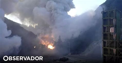 Foguete da empresa japonesa Space One explode durante o lançamento